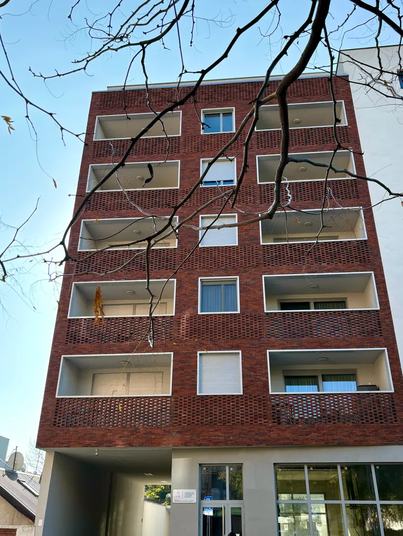 Safora, Zagreb